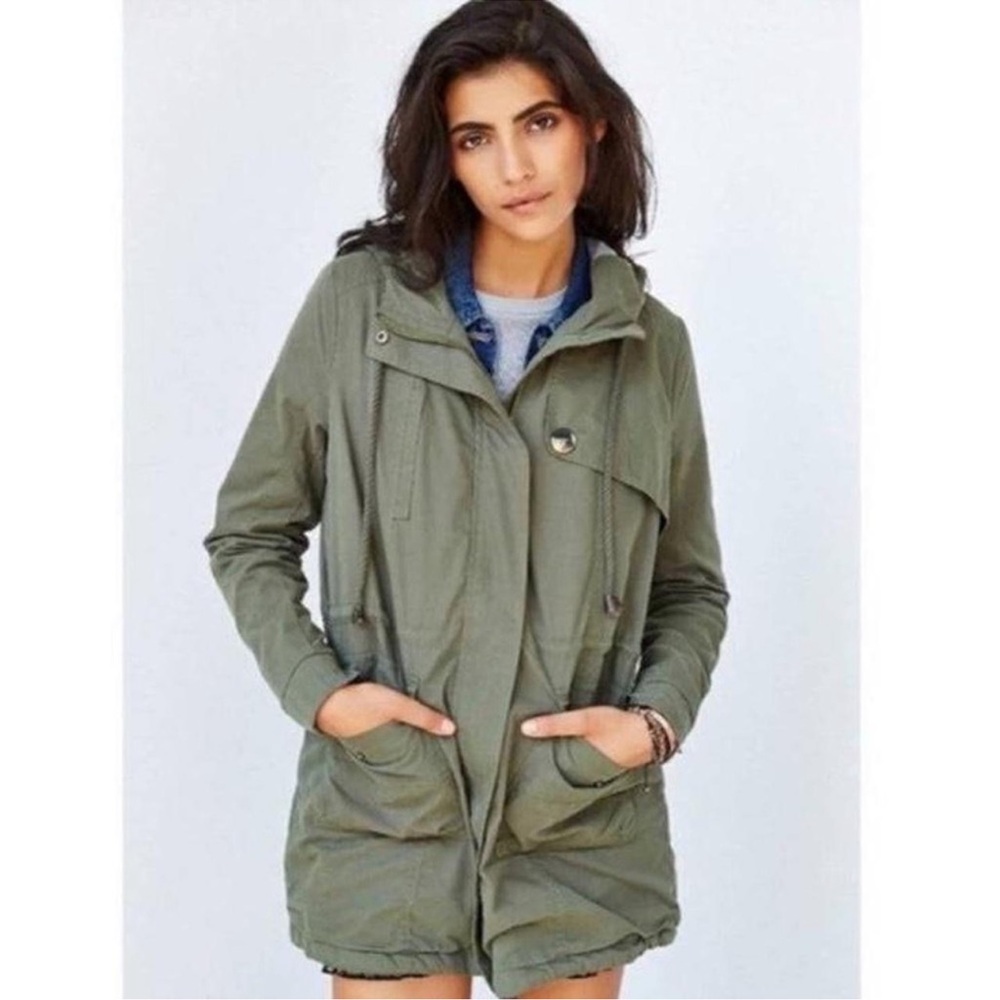 Members Only Utility Jacket in Olive